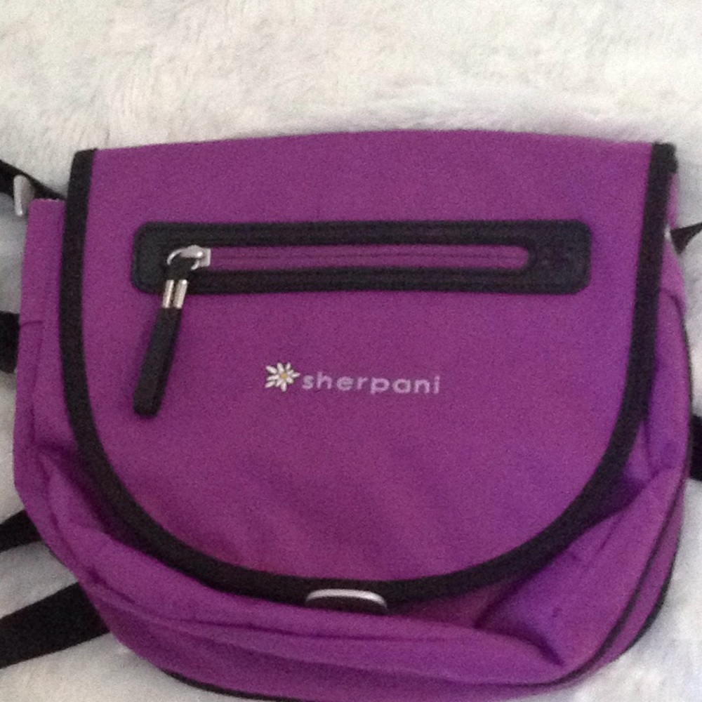 Sherpani Bag